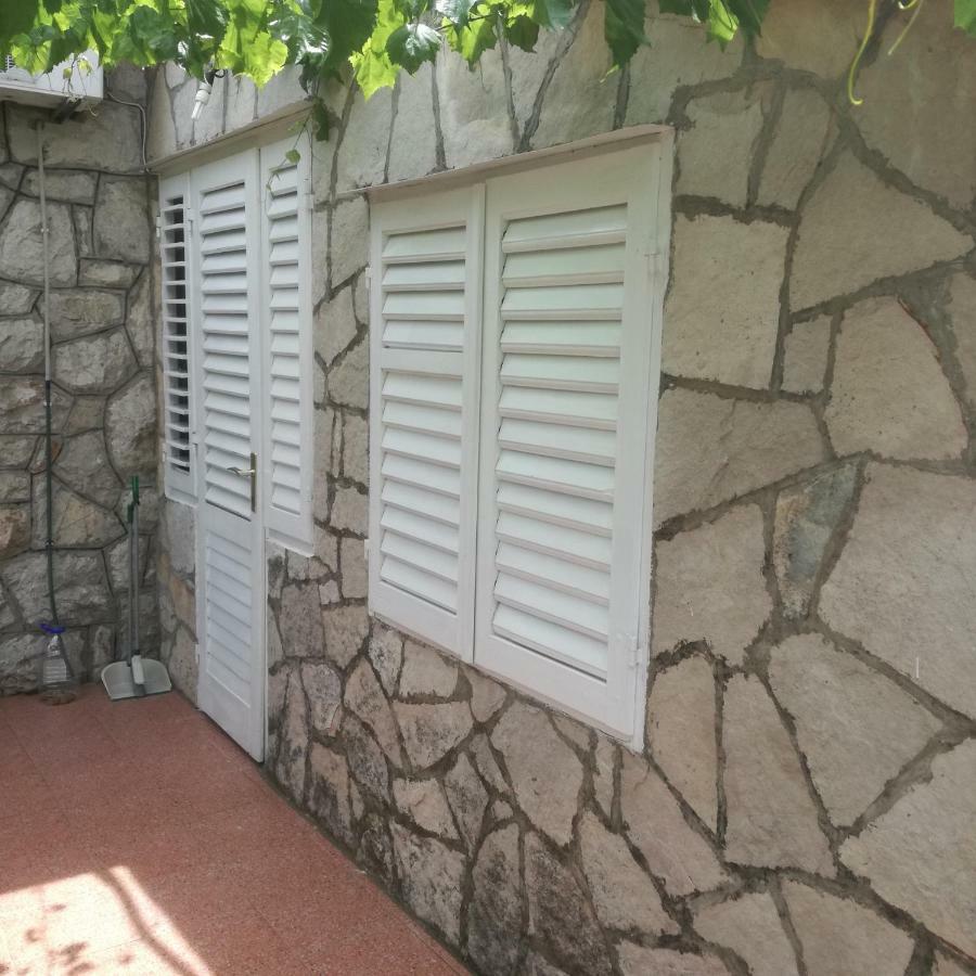 Appartamento Apartman Stipe Jelsa  Esterno foto