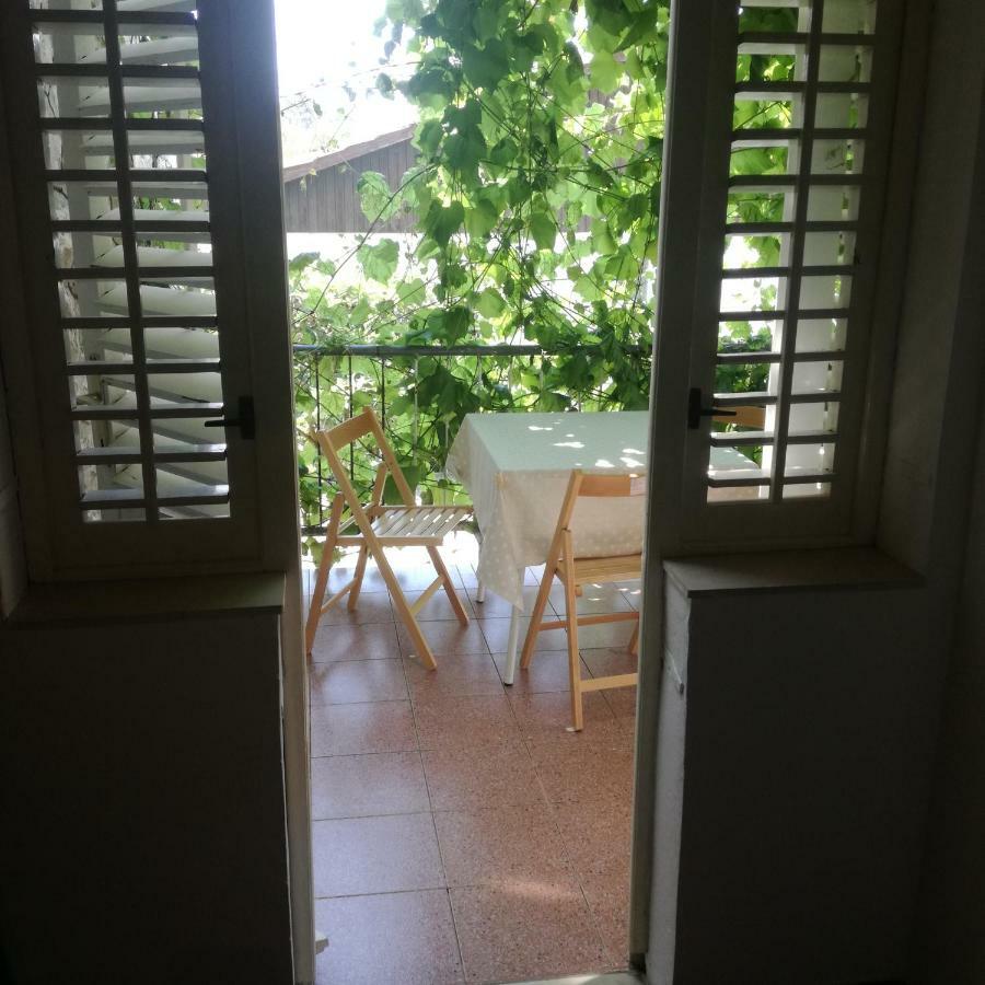Appartamento Apartman Stipe Jelsa  Esterno foto