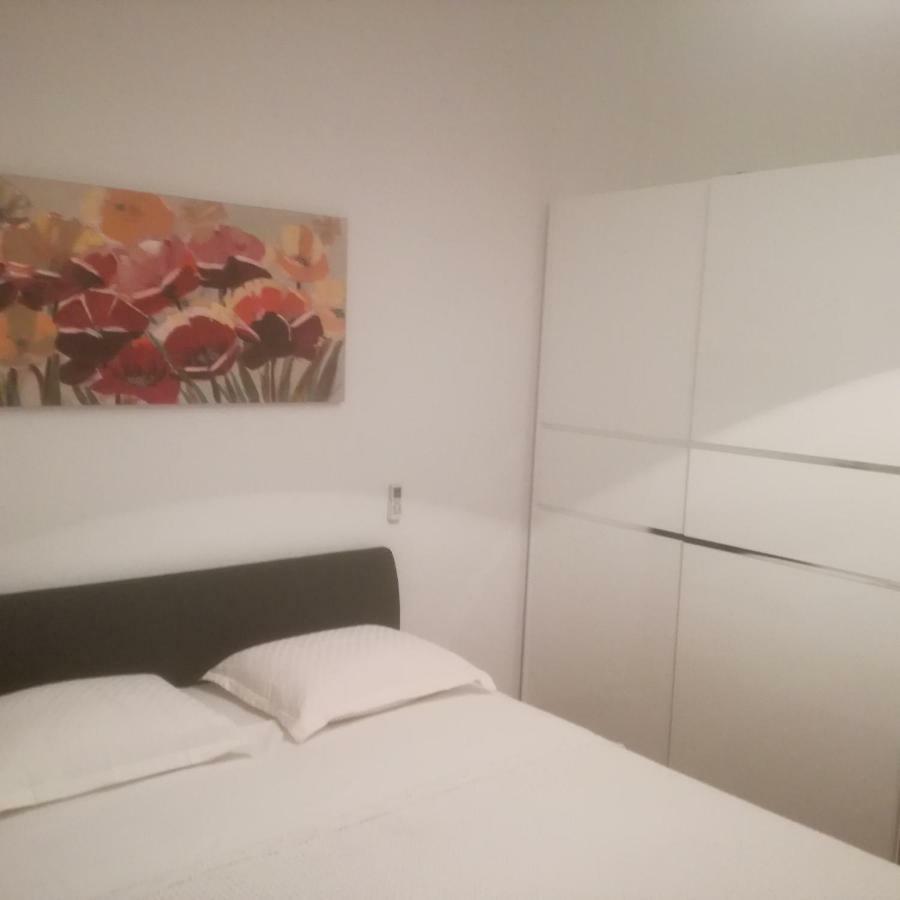 Appartamento Apartman Stipe Jelsa  Esterno foto
