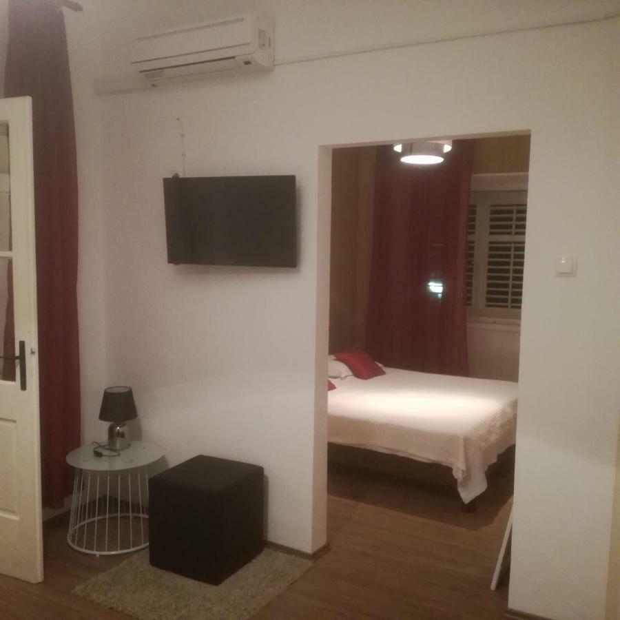 Appartamento Apartman Stipe Jelsa  Esterno foto