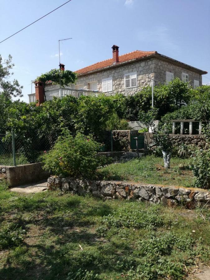 Appartamento Apartman Stipe Jelsa  Esterno foto